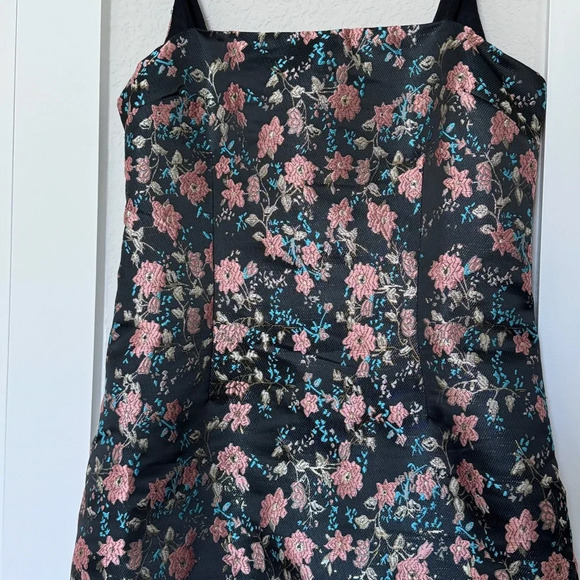Revolve Superdown Macey Mini Dress Size Black Pink Floral Mini Dress Size M - Picture 6 of 13